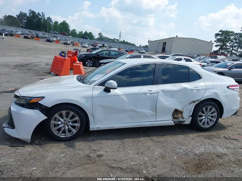 2020 TOYOTA CAMRY LE