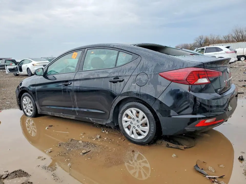 2020 HYUNDAI ELANTRA SE  