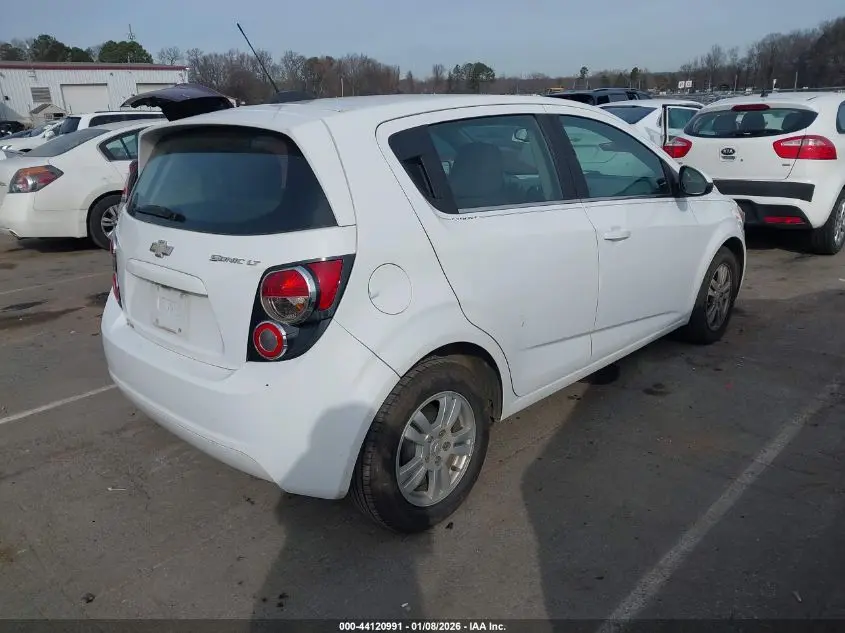 2016 CHEVROLET SONIC LT AUTO
