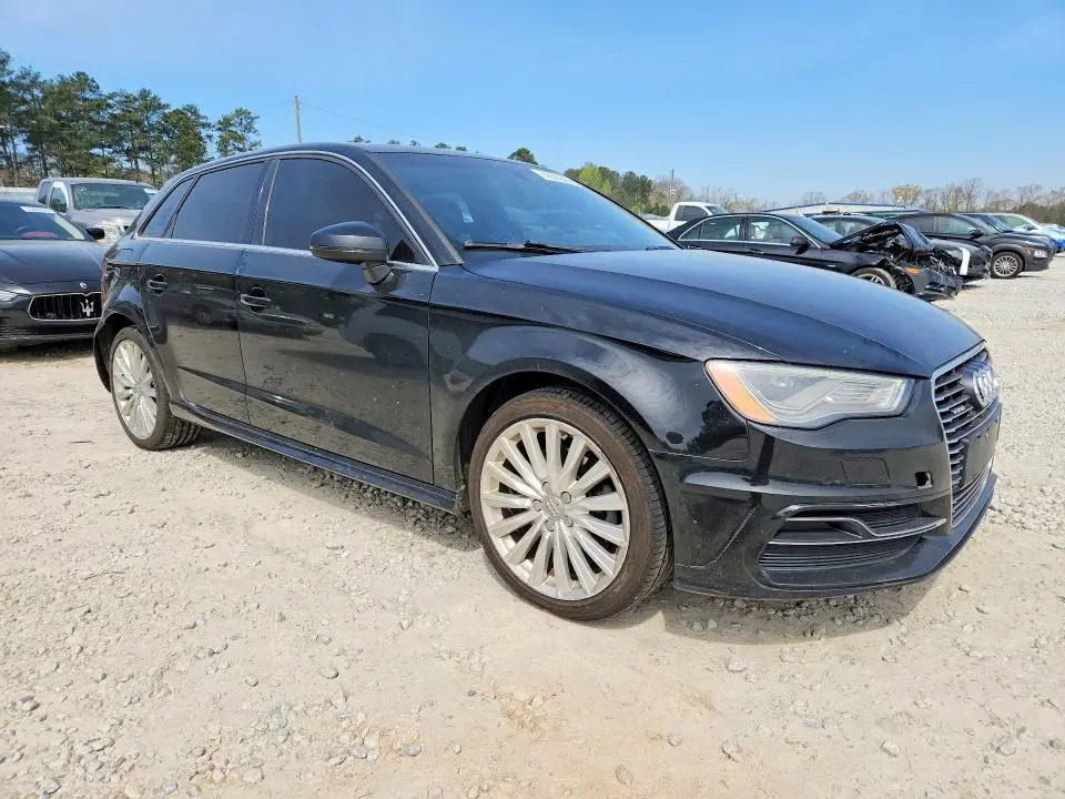 2016 AUDI A3 E-TRON PREMIUM PLUS  