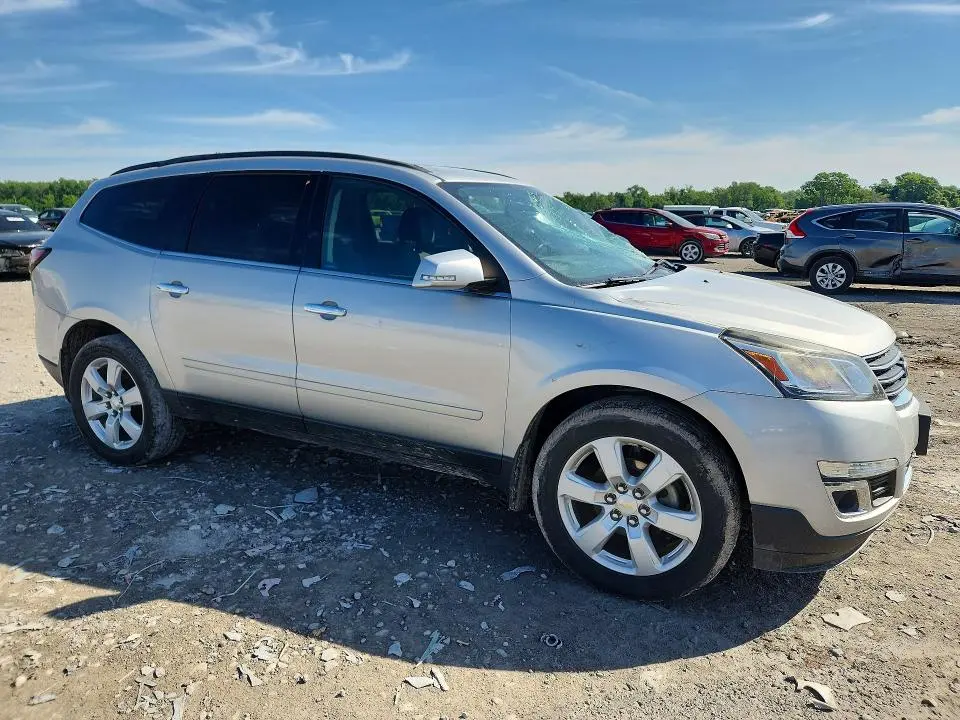 2016 CHEVROLET TRAVERSE LT  