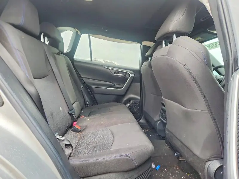 2024 TOYOTA RAV4 SE  