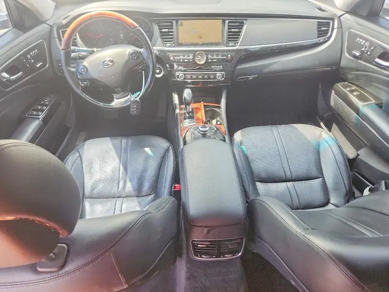 2015 KIA K900 PREMIUM  