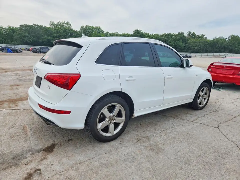 2011 AUDI Q5 PREMIUM PLUS  
