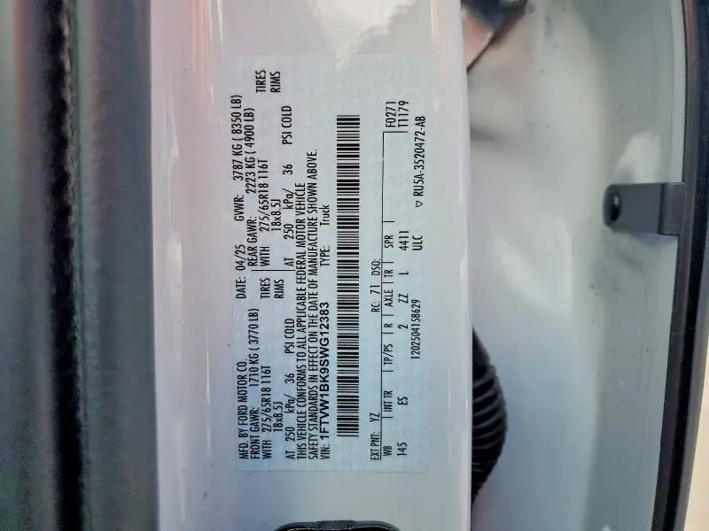 2025 FORD F150 LIGHTNING PRO  
