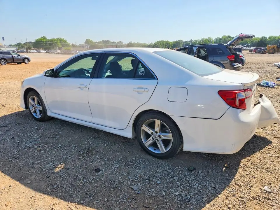 2012 TOYOTA CAMRY SE  