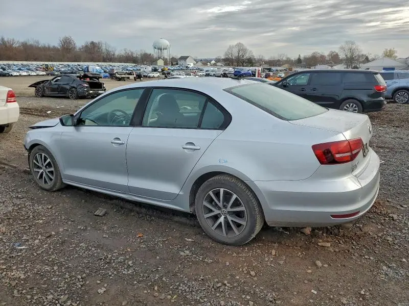 2016 VOLKSWAGEN JETTA SE  