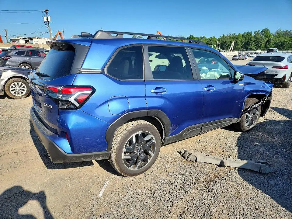 2025 SUBARU FORESTER LIMITED  