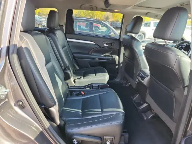 2014 TOYOTA HIGHLANDER XLE  