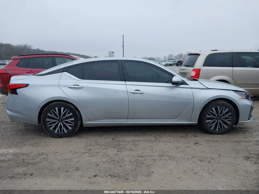 2023 NISSAN ALTIMA SV FWD