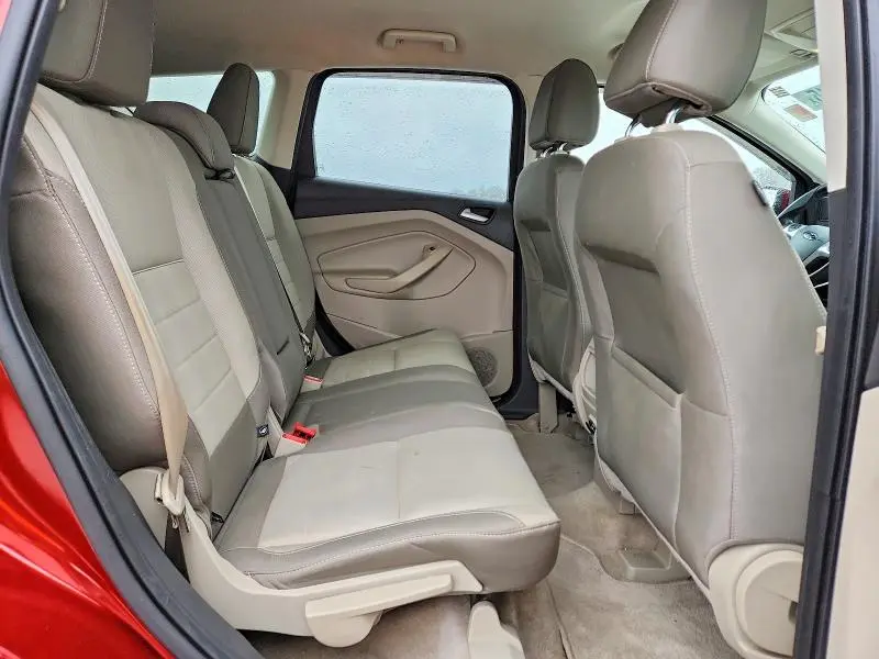 2015 FORD ESCAPE SE  