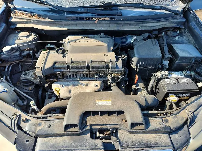 2010 HYUNDAI ELANTRA SE  
