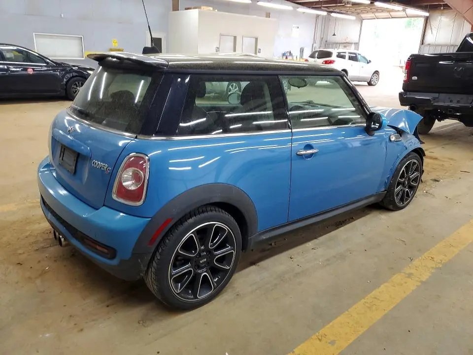 2012 MINI COOPER S  