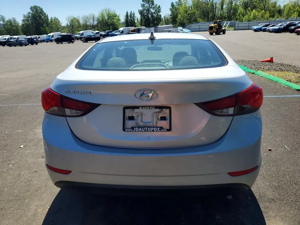 2014 HYUNDAI ELANTRA SE  