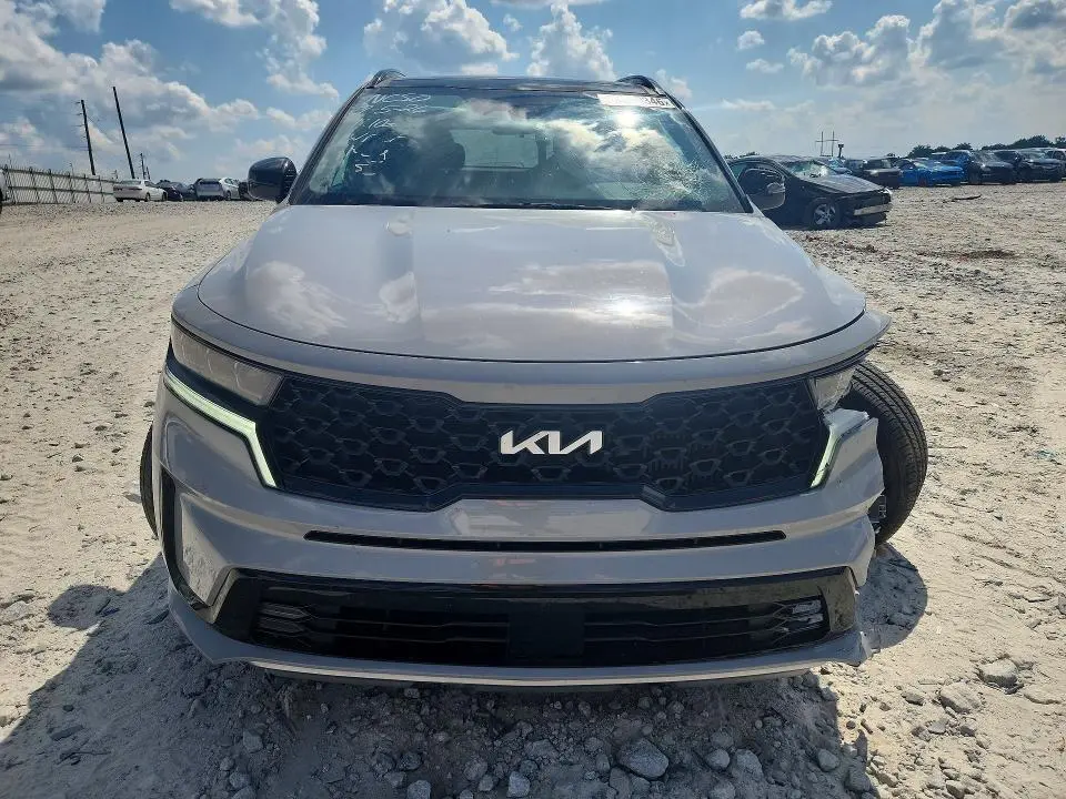 2022 KIA SORENTO SX  
