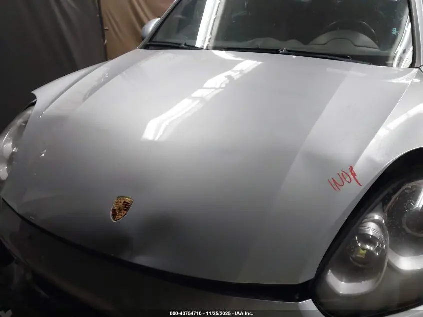 2017 PORSCHE CAYENNE PLATINUM EDITION