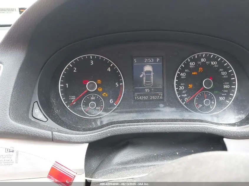 2013 VOLKSWAGEN PASSAT 2.0L TDI SE