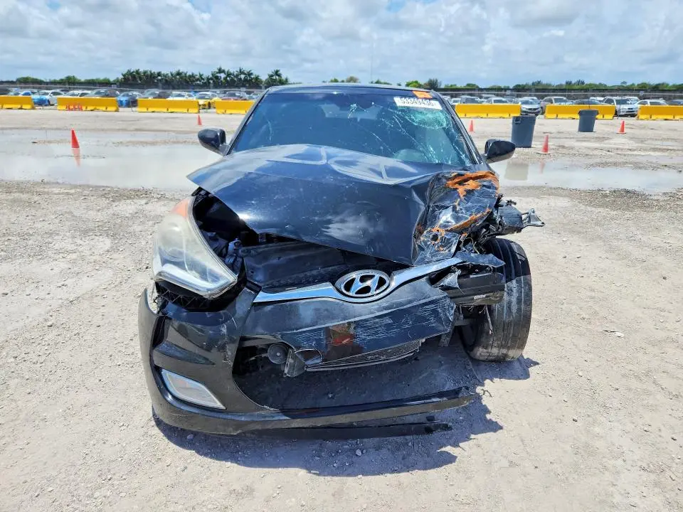 2017 HYUNDAI VELOSTER VALUE EDITION  