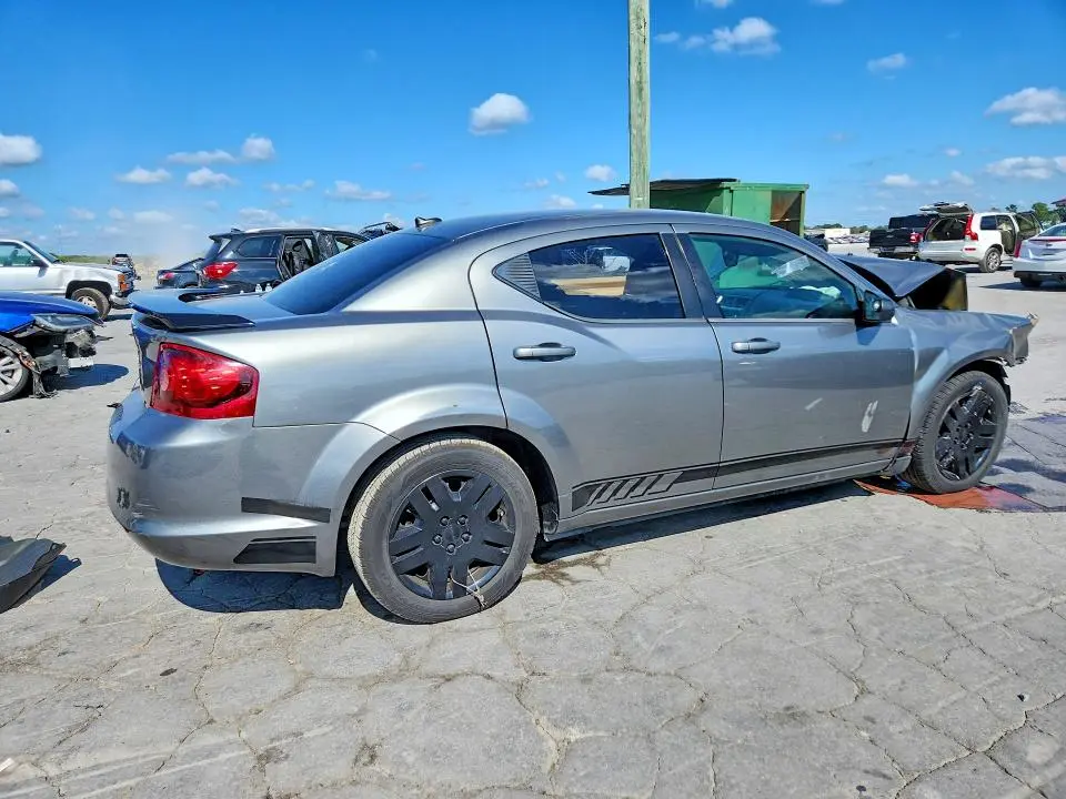 2012 DODGE AVENGER SE  