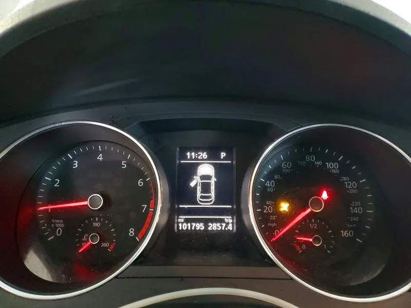 2017 VOLKSWAGEN JETTA SE  