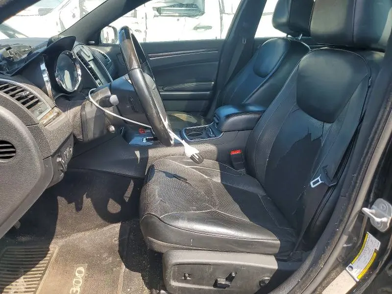2014 CHRYSLER 300C   