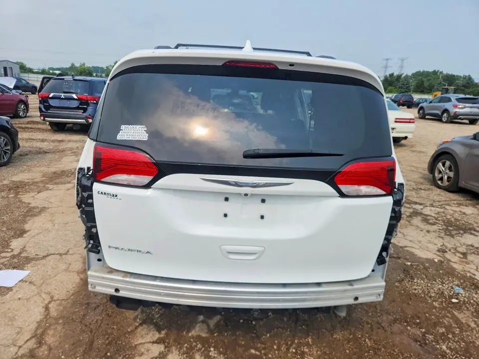 2017 CHRYSLER PACIFICA TOURING L  