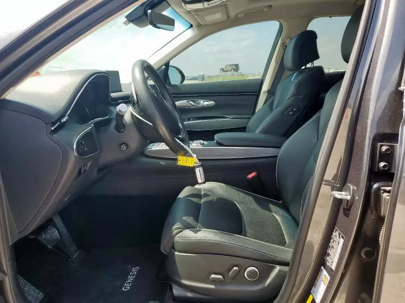 2022 GENESIS GV70 BASE  