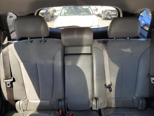 2012 HYUNDAI SANTA FE SE  