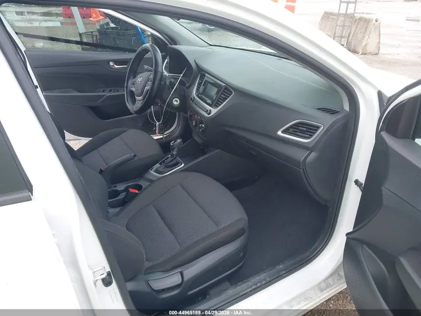 2022 HYUNDAI ACCENT SE