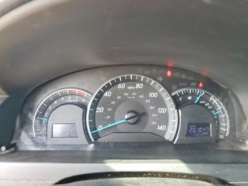 2012 TOYOTA CAMRY XLE  