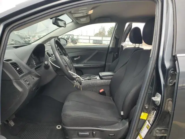 2013 TOYOTA VENZA LE  