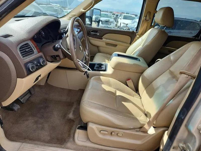 2010 CHEVROLET SUBURBAN K1500 LT  