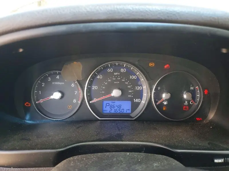2012 HYUNDAI SANTA FE GLS  