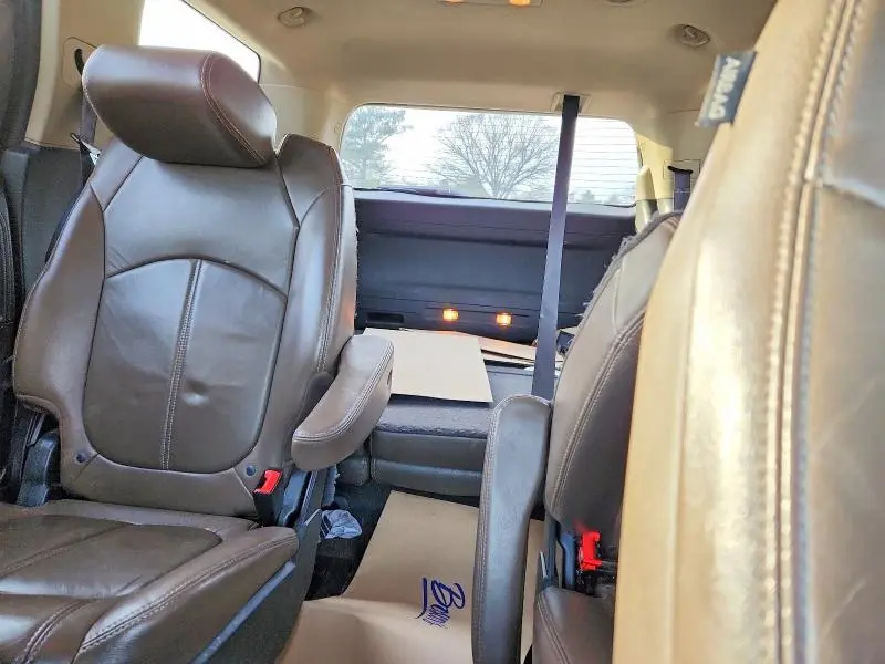 2016 GMC ACADIA SLT-1  