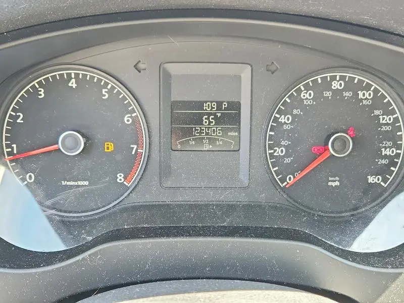 2012 VOLKSWAGEN JETTA BASE  
