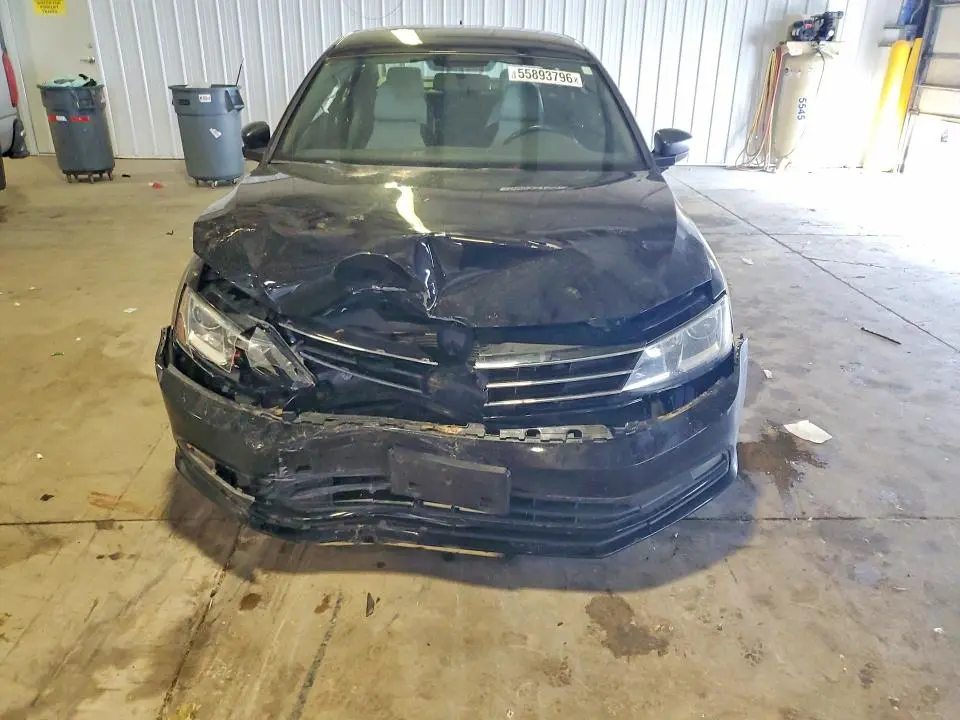 2015 VOLKSWAGEN JETTA SE  