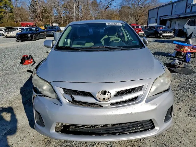 2013 TOYOTA COROLLA BASE  