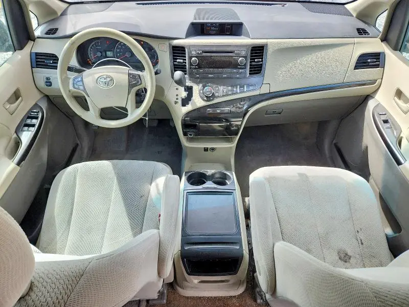 2013 TOYOTA SIENNA LE 7-PASSENGER  
