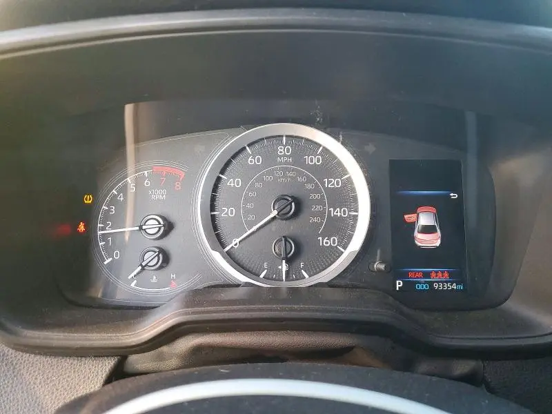 2021 TOYOTA COROLLA LE  