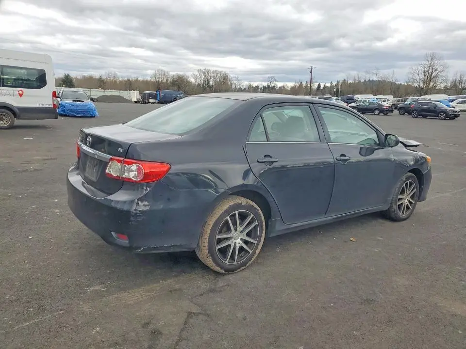 2013 TOYOTA COROLLA LE  