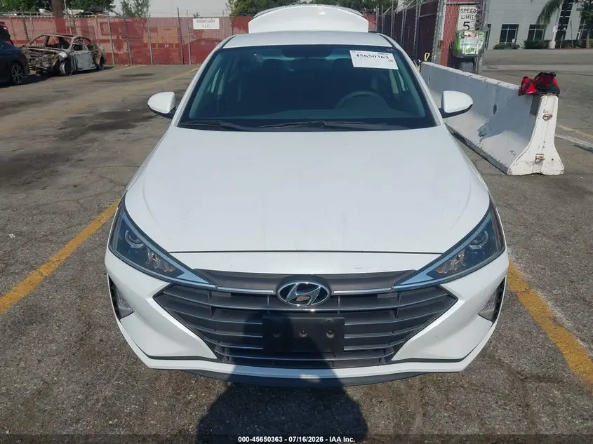 2019 HYUNDAI ELANTRA SE