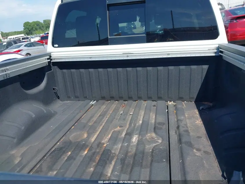 2018 NISSAN TITAN SL