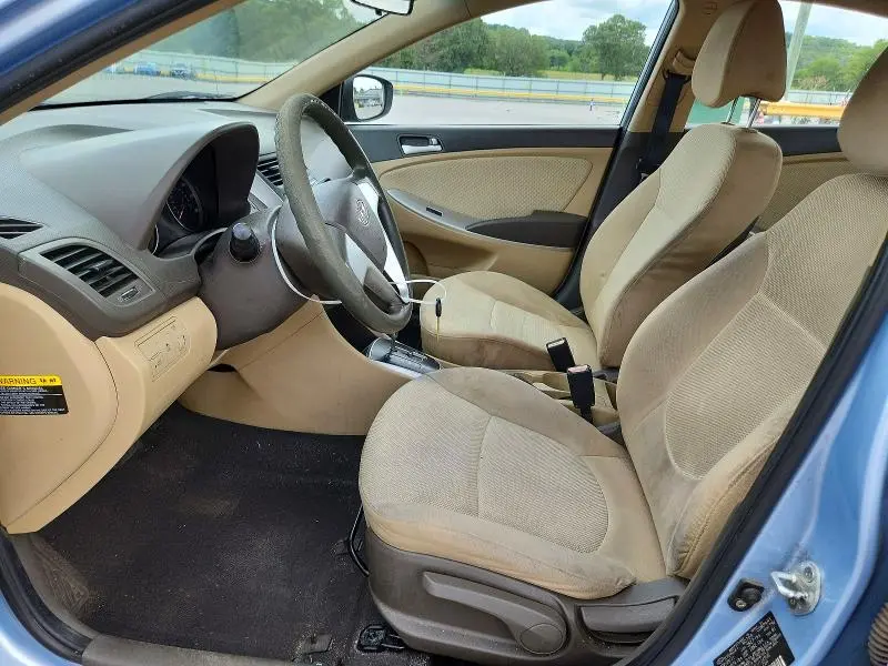 2012 HYUNDAI ACCENT GLS  