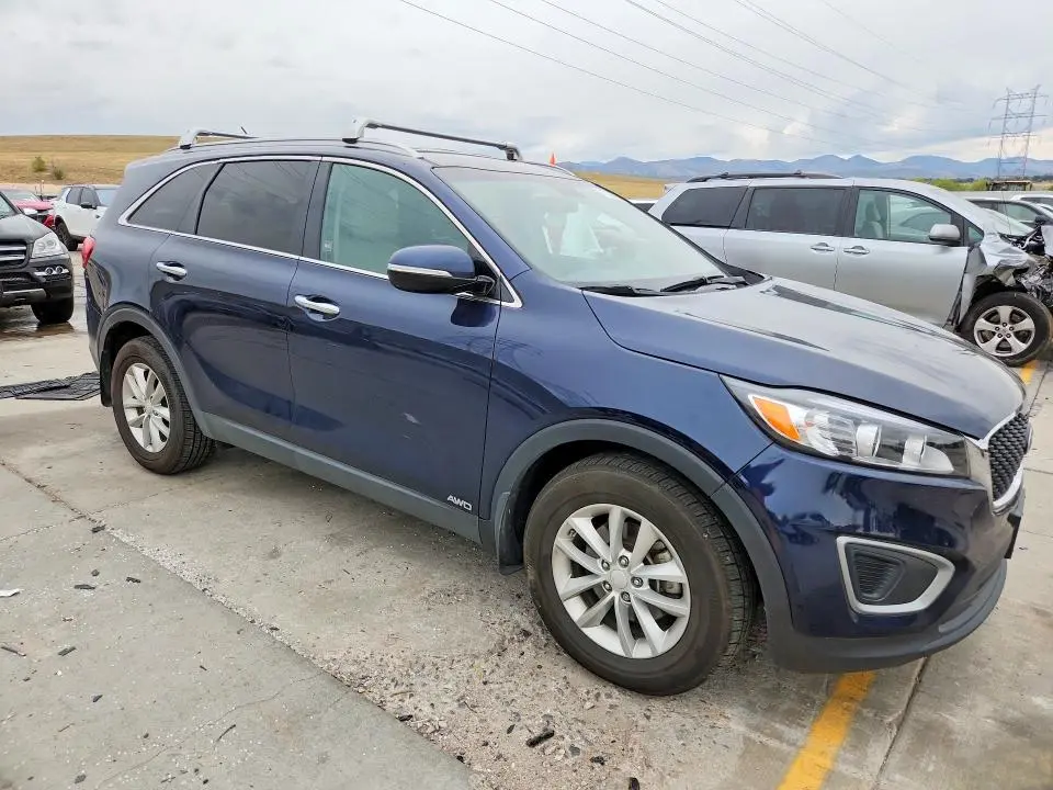2017 KIA SORENTO LX V6  