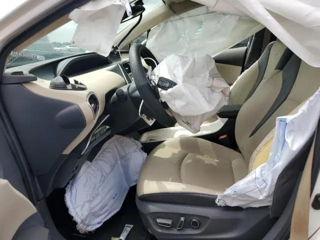 2016 TOYOTA PRIUS   