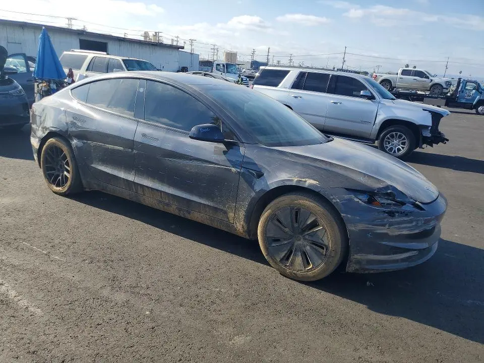 2025 TESLA MODEL 3   