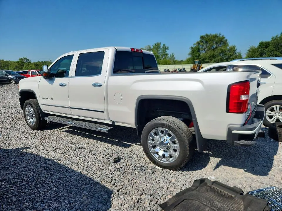 2018 GMC SIERRA K2500 DENALI  