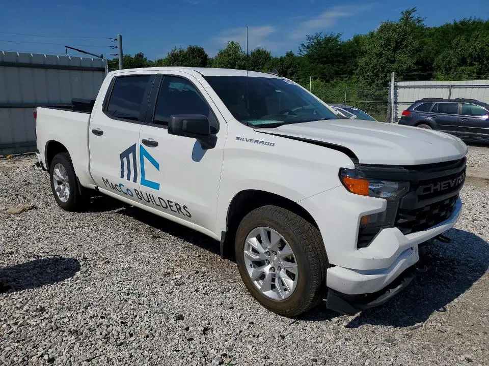 2024 CHEVROLET SILVERADO C1500 CUSTOM  