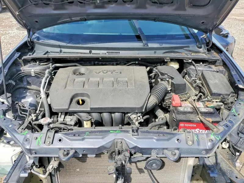 2017 TOYOTA COROLLA SE  