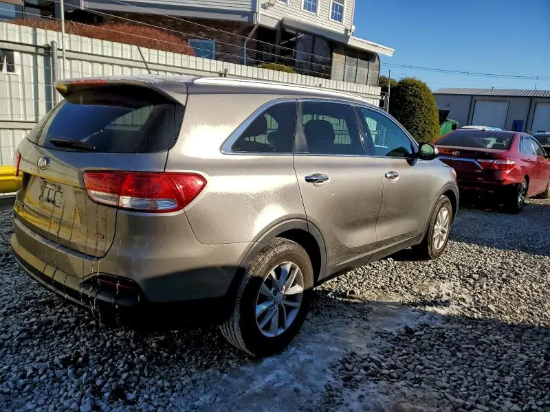 2016 KIA SORENTO LX  